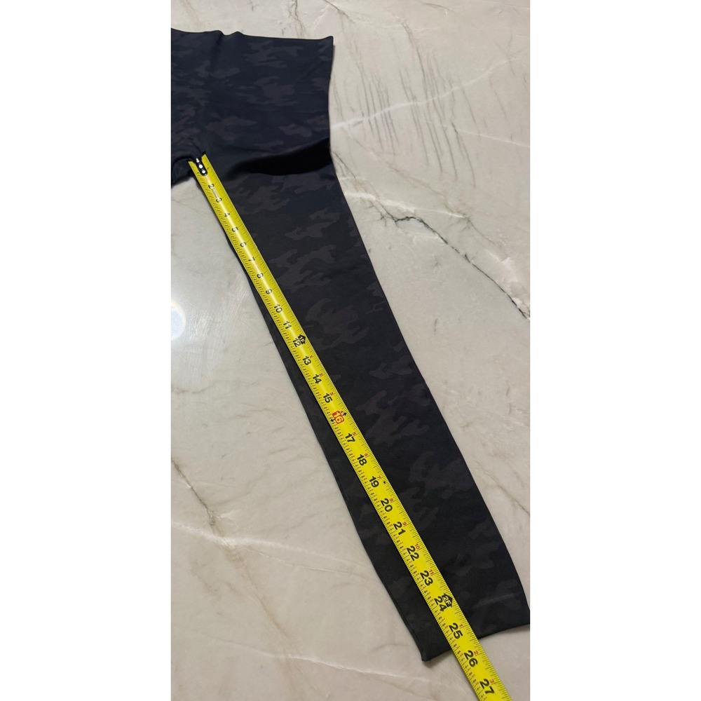 Spanx Look At Me Now Seamless Leggings 1X Black Charcoal Camo High Rise - Picture 4 of 6
